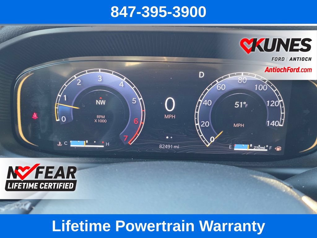 Used 2024 Jeep Wagoneer L Series II w/ Flexible Seating Group AWD/4WD image 16