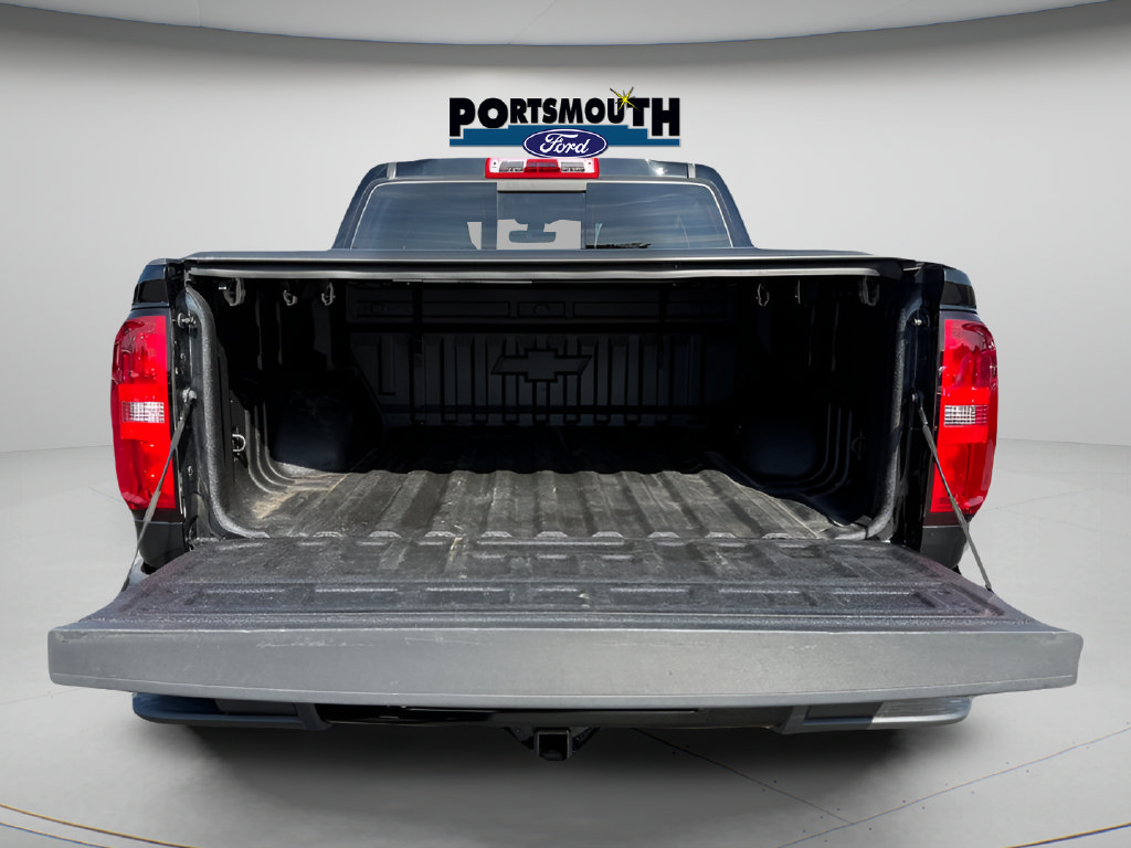 Used 2022 Chevrolet Colorado Z71 w/ Z71 Midnight Edition AWD/4WD image 13