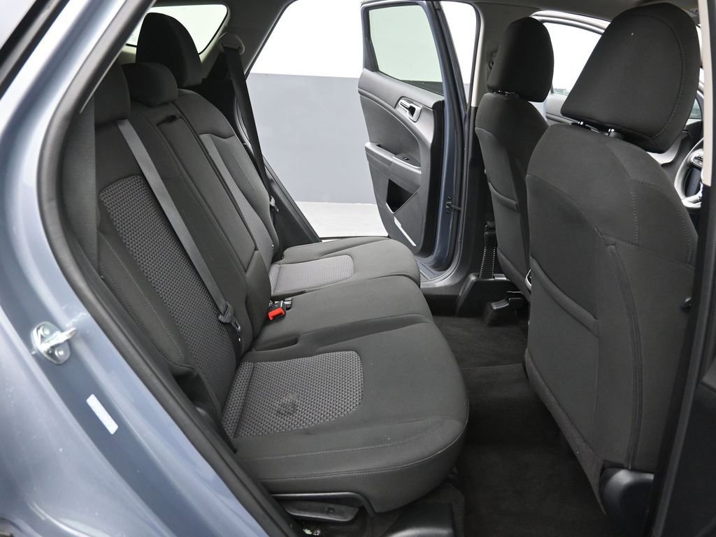 Used 2025 Kia Sportage LX image 10