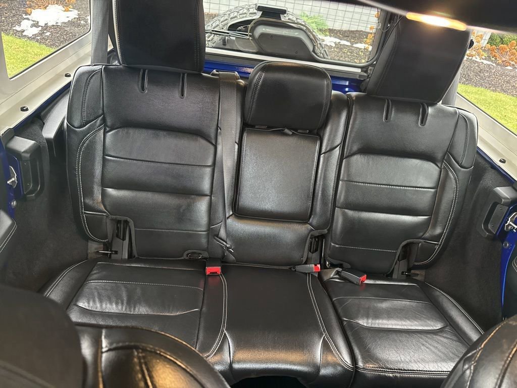 Used 2019 Jeep Wrangler Unlimited Sahara w/ Uconnect 4C Nav & Sound Group image 45