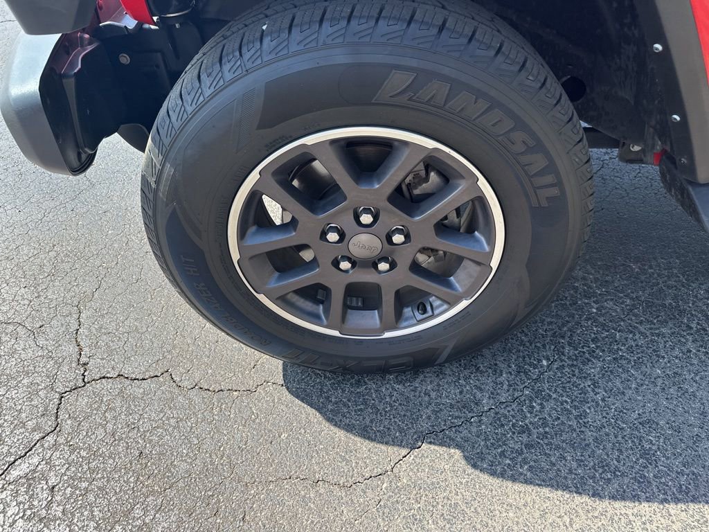 Used 2023 Jeep Gladiator Overland image 9