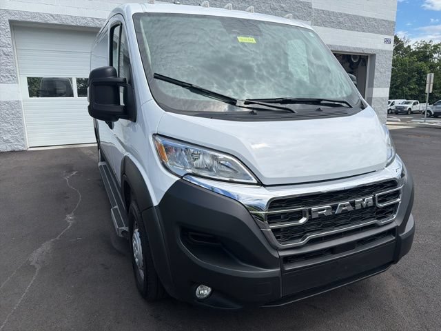 Used 2025 RAM ProMaster 2500 w/ U-Haul Equipment Group FWD image 9