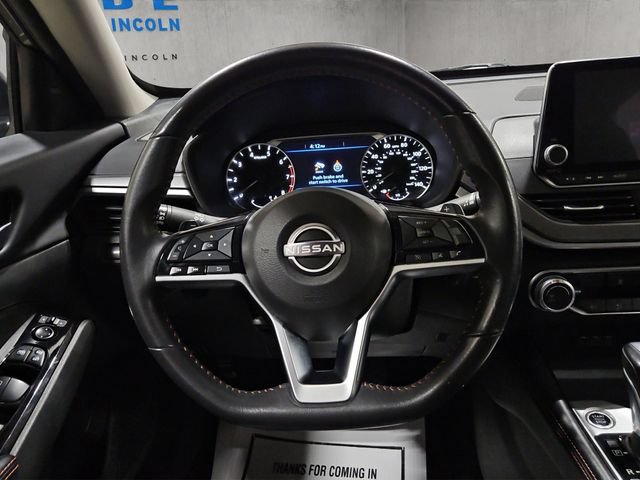 Used 2024 Nissan Altima 2.5 SR FWD image 14
