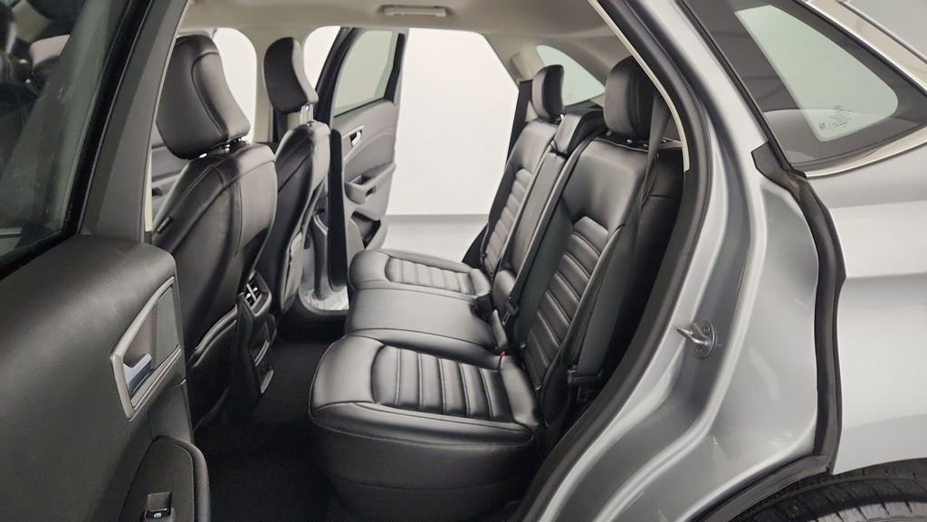 Certified 2023 Ford Edge SEL image 29