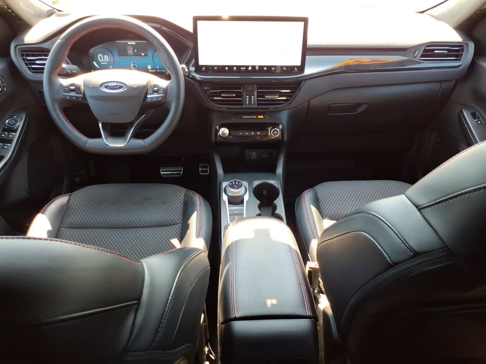 Certified 2023 Ford Escape ST-Line Select w/ Tech Pack #2 AWD/4WD image 10