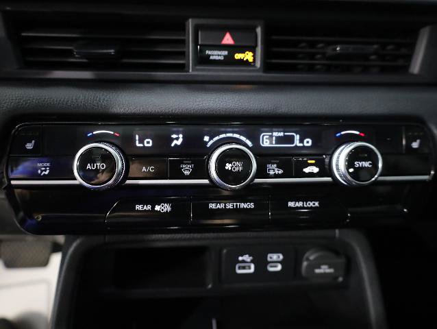 Used 2024 Honda Pilot Touring image 18