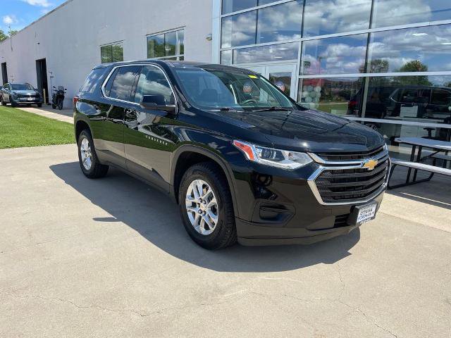 Used 2021 Chevrolet Traverse LS FWD image 1