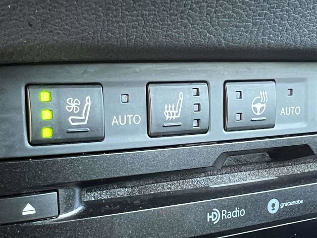 Used 2020 Lexus ES 300h Ultra Luxury image 35