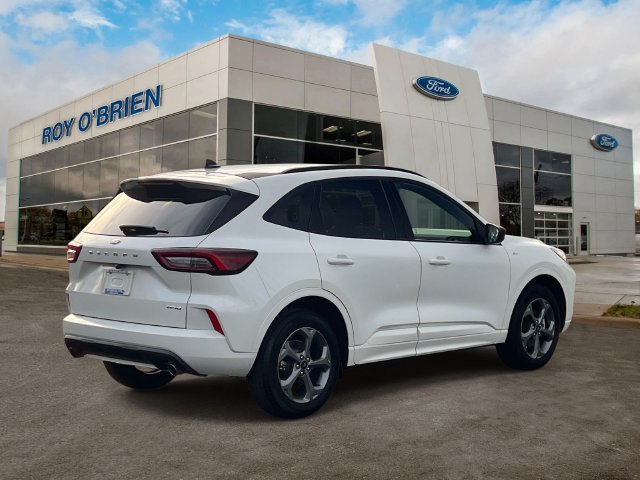 Certified 2023 Ford Escape ST-Line AWD/4WD image 5