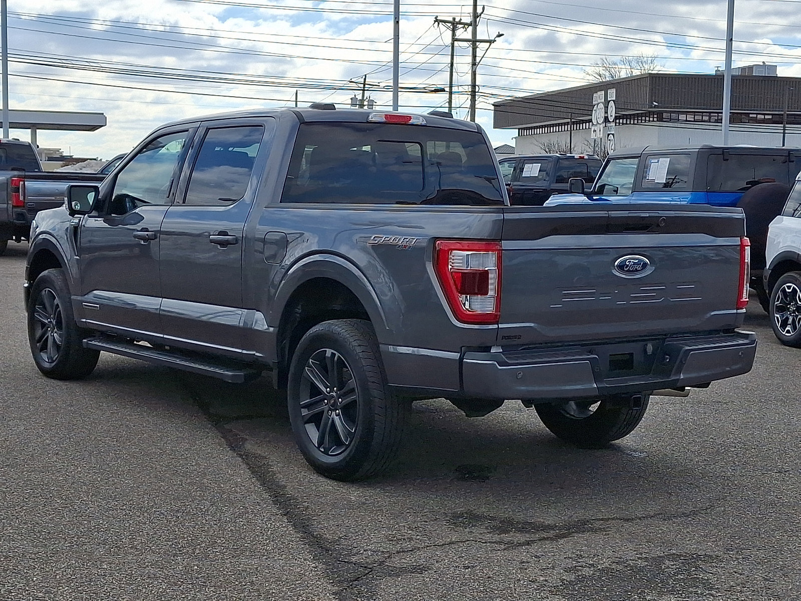 Certified 2023 Ford F150 Lariat w/ Equipment Group 502A High image 4