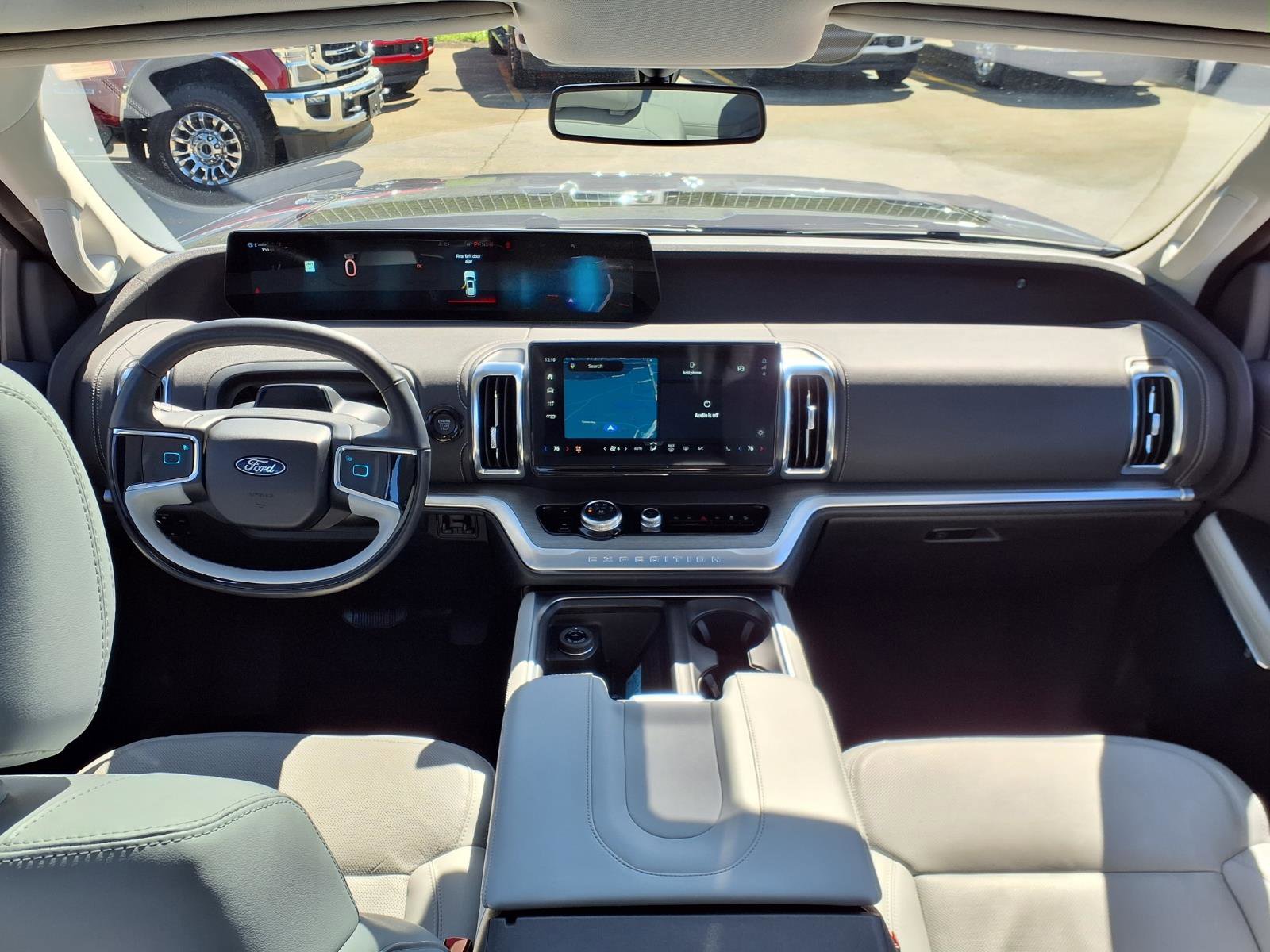 Certified 2025 Ford Expedition Platinum image 11