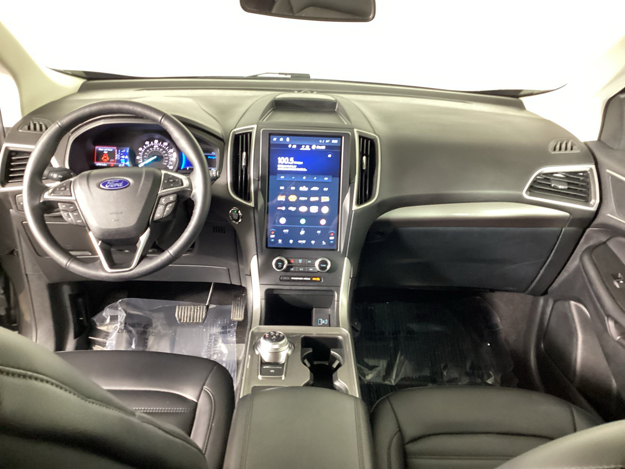 Certified 2024 Ford Edge SEL w/ Convenience Package AWD/4WD image 18