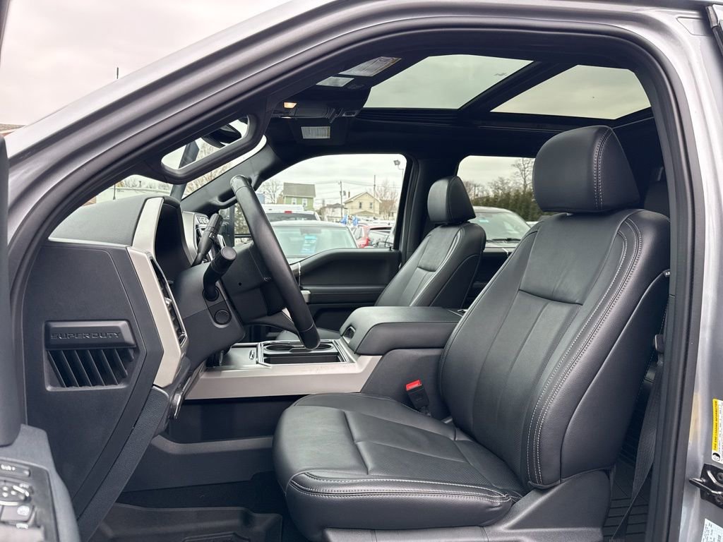 Certified 2022 Ford F350 Lariat w/ Lariat Ultimate Package image 17