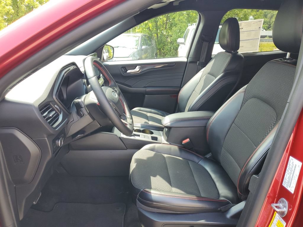 Certified 2024 Ford Escape ST-Line w/ Tech Pack #1 AWD/4WD image 12