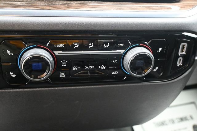 Used 2024 Chevrolet Silverado 1500 LT AWD/4WD image 12
