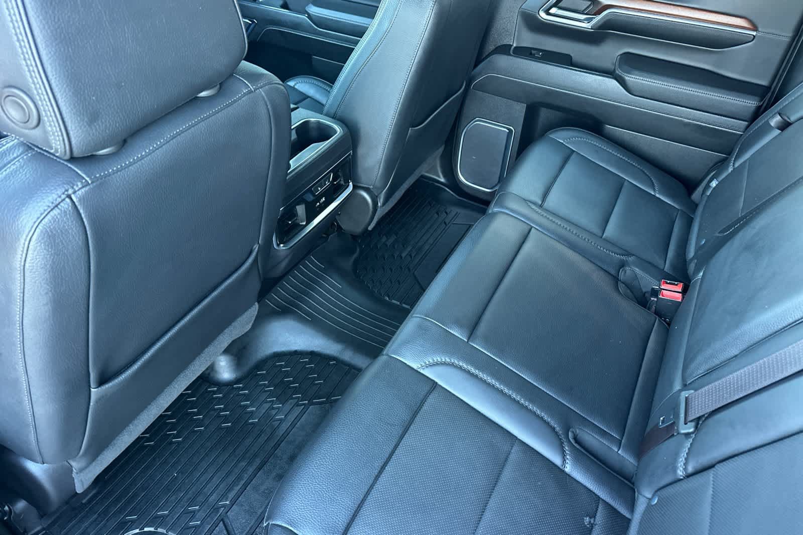 Used 2024 GMC Sierra 1500 Denali w/ Denali Reserve Package AWD/4WD image 4