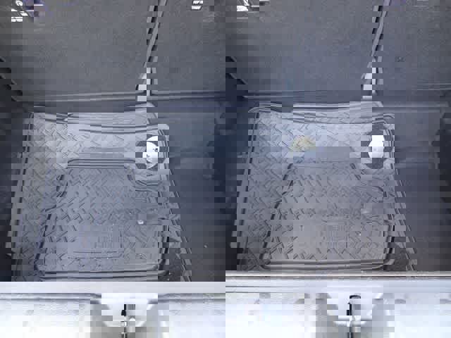 Used 2020 MINI Cooper 2-Door Hardtop image 9