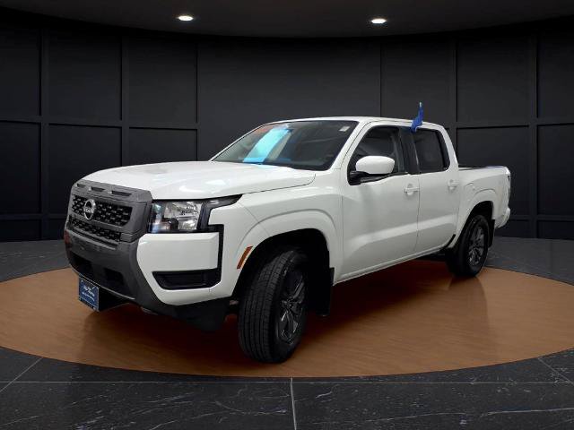 Used 2025 Nissan Frontier SV AWD/4WD image 3