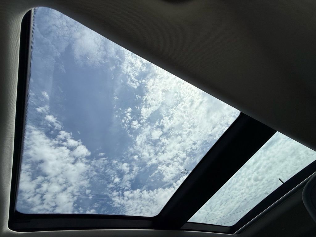 Used 2021 Jeep Renegade Trailhawk w/ Sun & Sound Group image 24