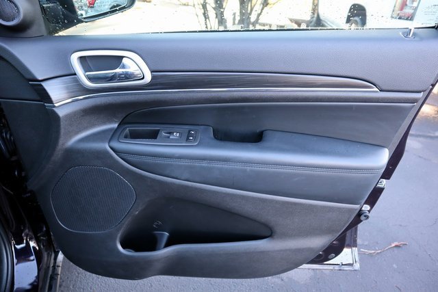 Used 2021 Jeep Grand Cherokee Limited image 20