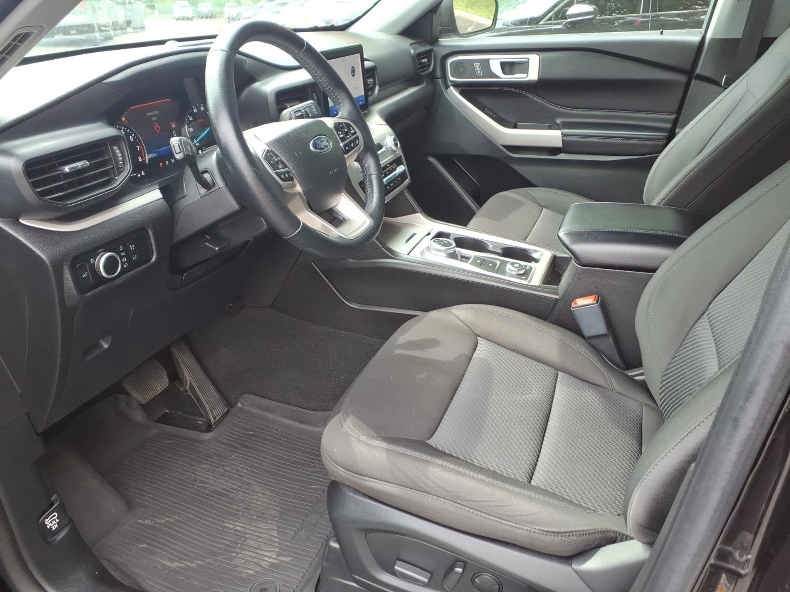 Certified 2023 Ford Explorer XLT AWD/4WD image 11