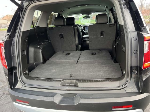 Used 2023 GMC Acadia SLT w/ Preferred Package image 11