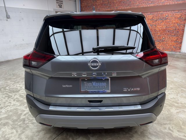 Used 2022 Nissan Rogue SV w/ SV Premium Package image 4