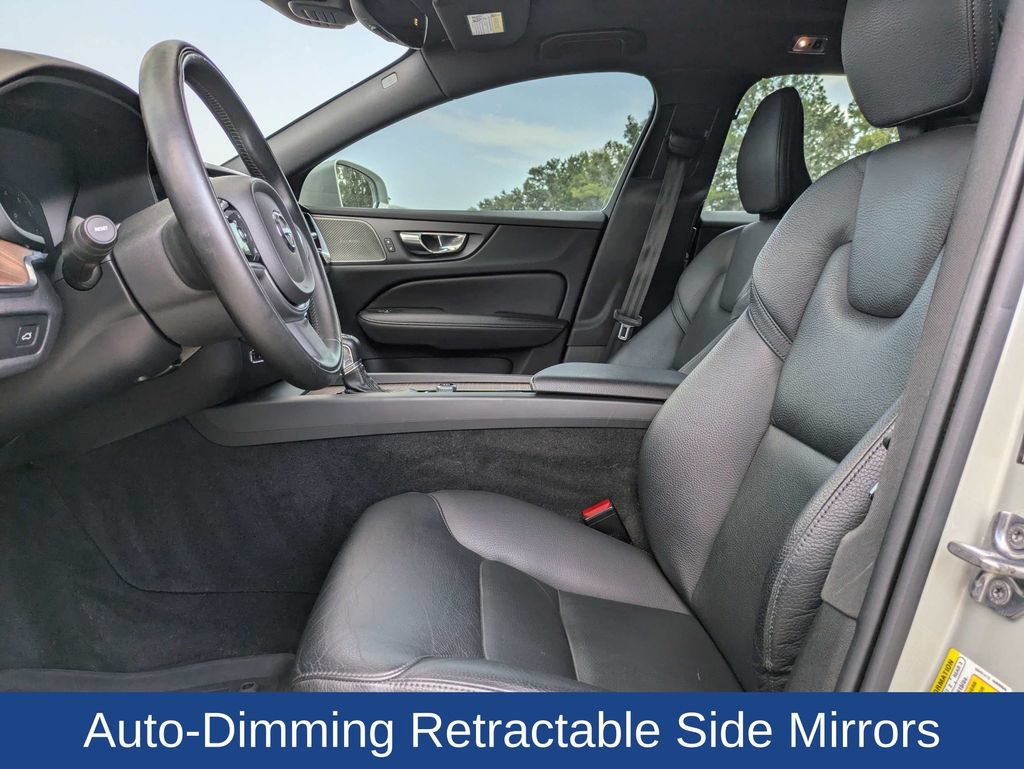 Used 2020 Volvo V60 T5 Momentum FWD image 15