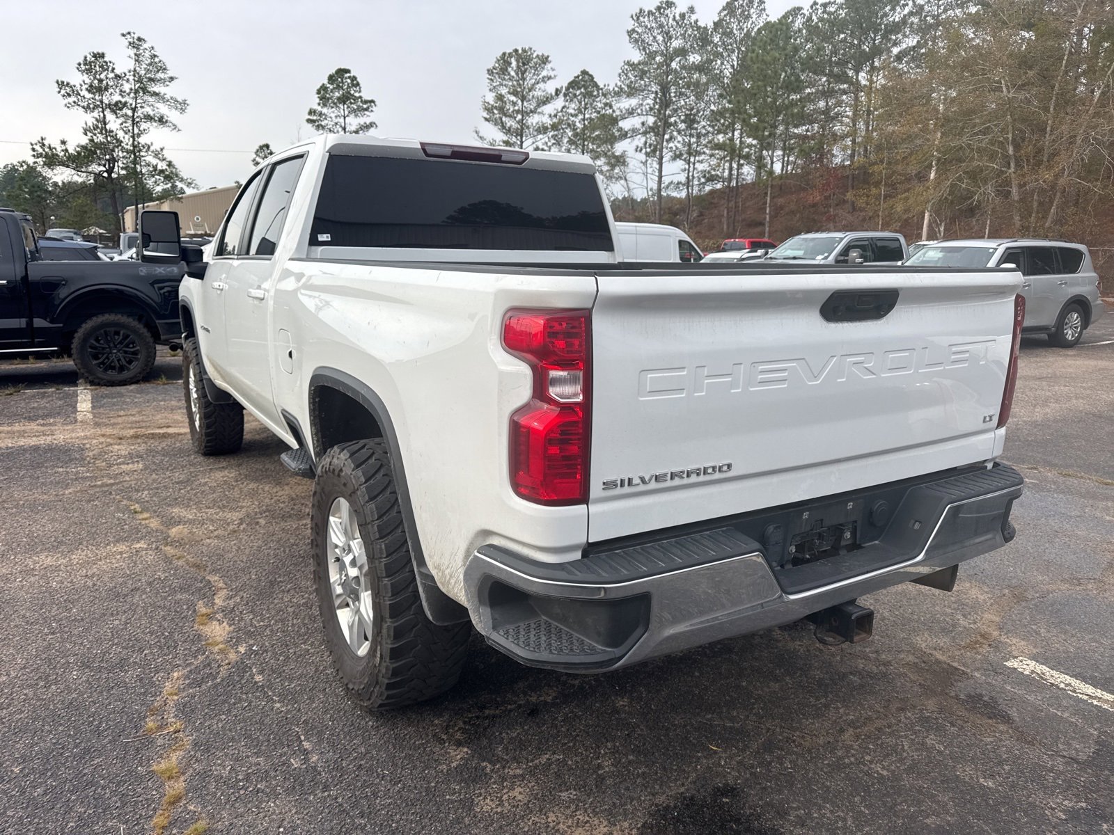 Used 2022 Chevrolet Silverado 2500 LT w/ Convenience Package image 5