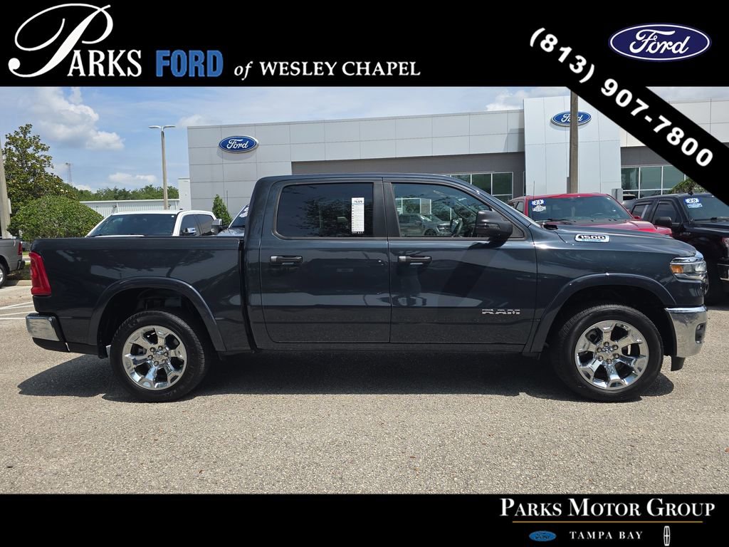Used 2025 RAM 1500 Big Horn AWD/4WD image 3