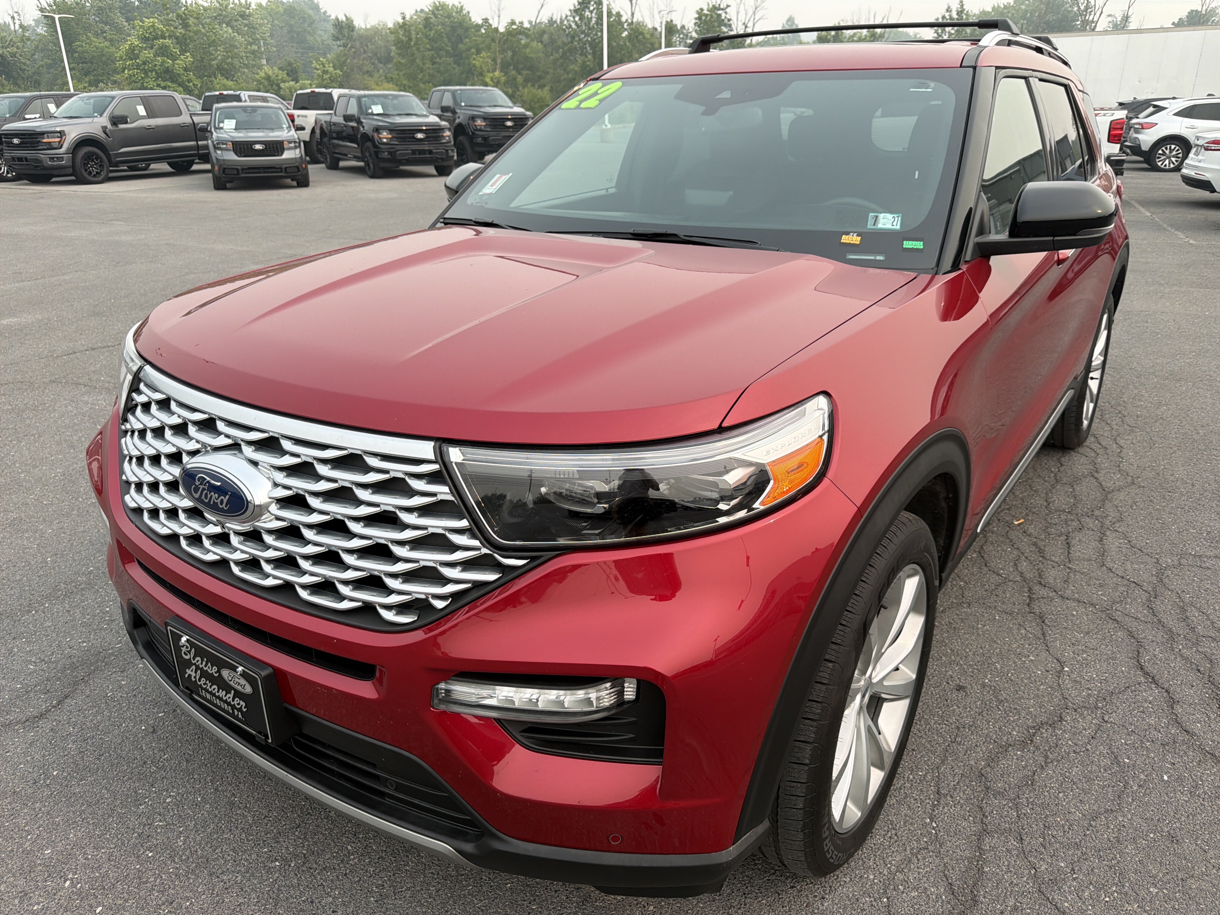 Certified 2022 Ford Explorer Platinum w/ Equipment Group 601A AWD/4WD image 8