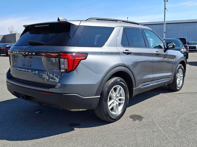Certified 2025 Ford Explorer Active AWD/4WD image 6