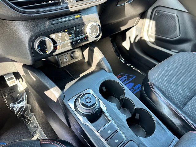 Certified 2023 Ford Escape ST-Line image 15