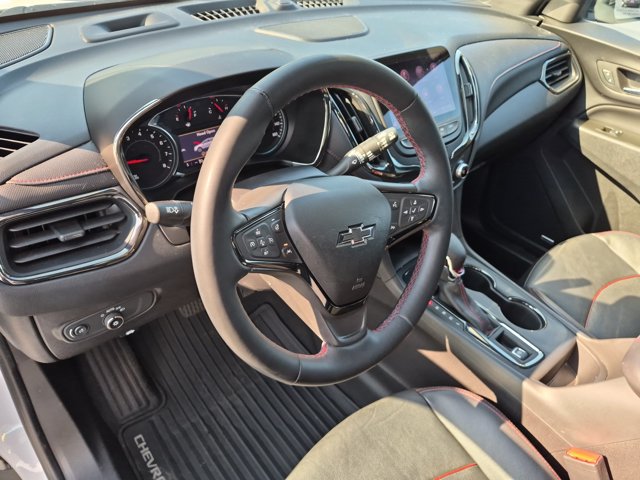 Used 2023 Chevrolet Equinox RS w/ RS Leather Package FWD image 17