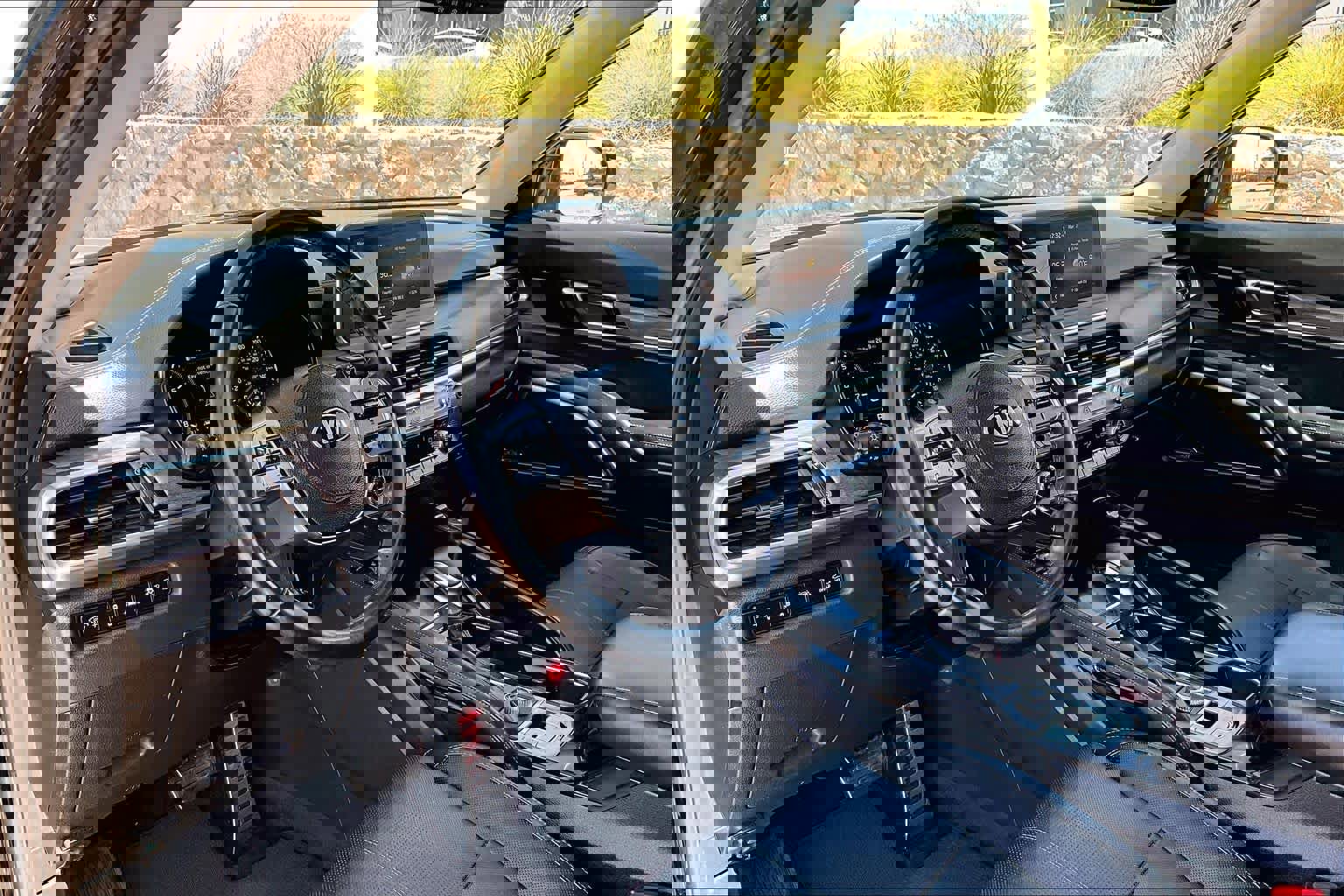 Used 2020 Kia Telluride SX w/ Towing Package image 17