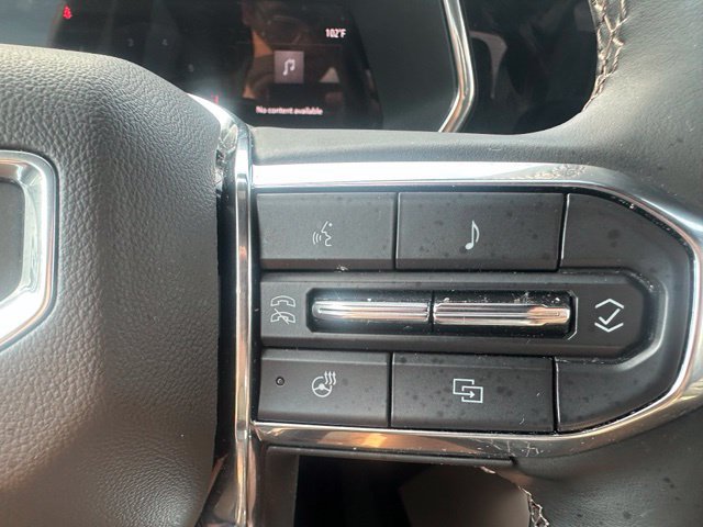 Used 2025 GMC Canyon Denali AWD/4WD image 16