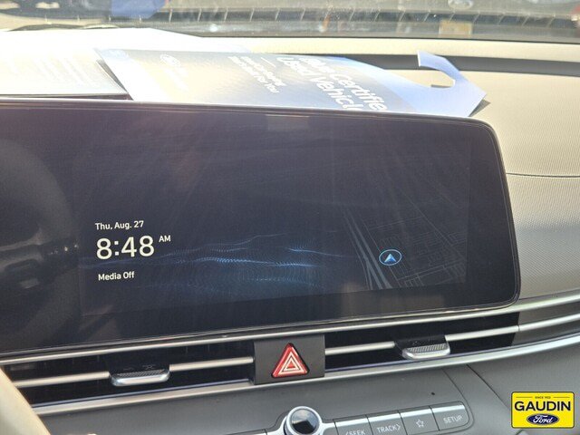 Used 2025 Hyundai Elantra SEL FWD image 21