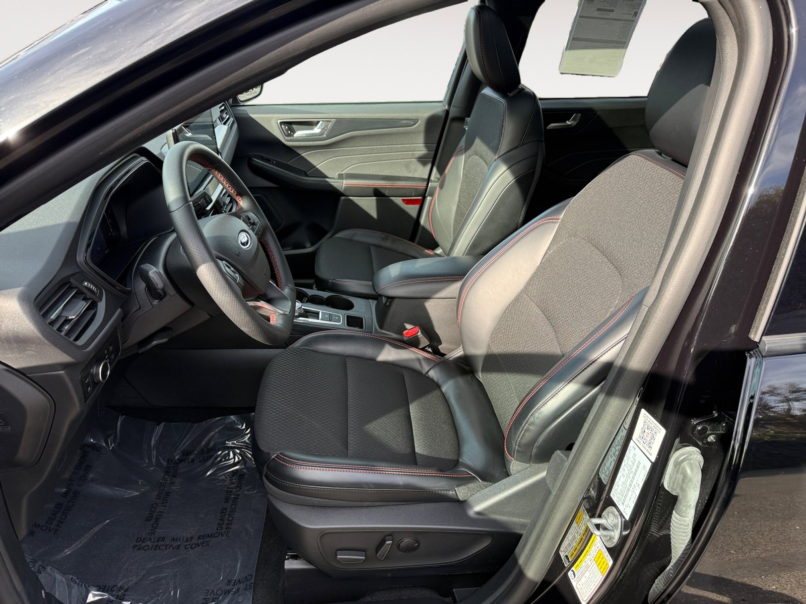 Certified 2025 Ford Escape ST-Line w/ Equipment Group 301A image 10