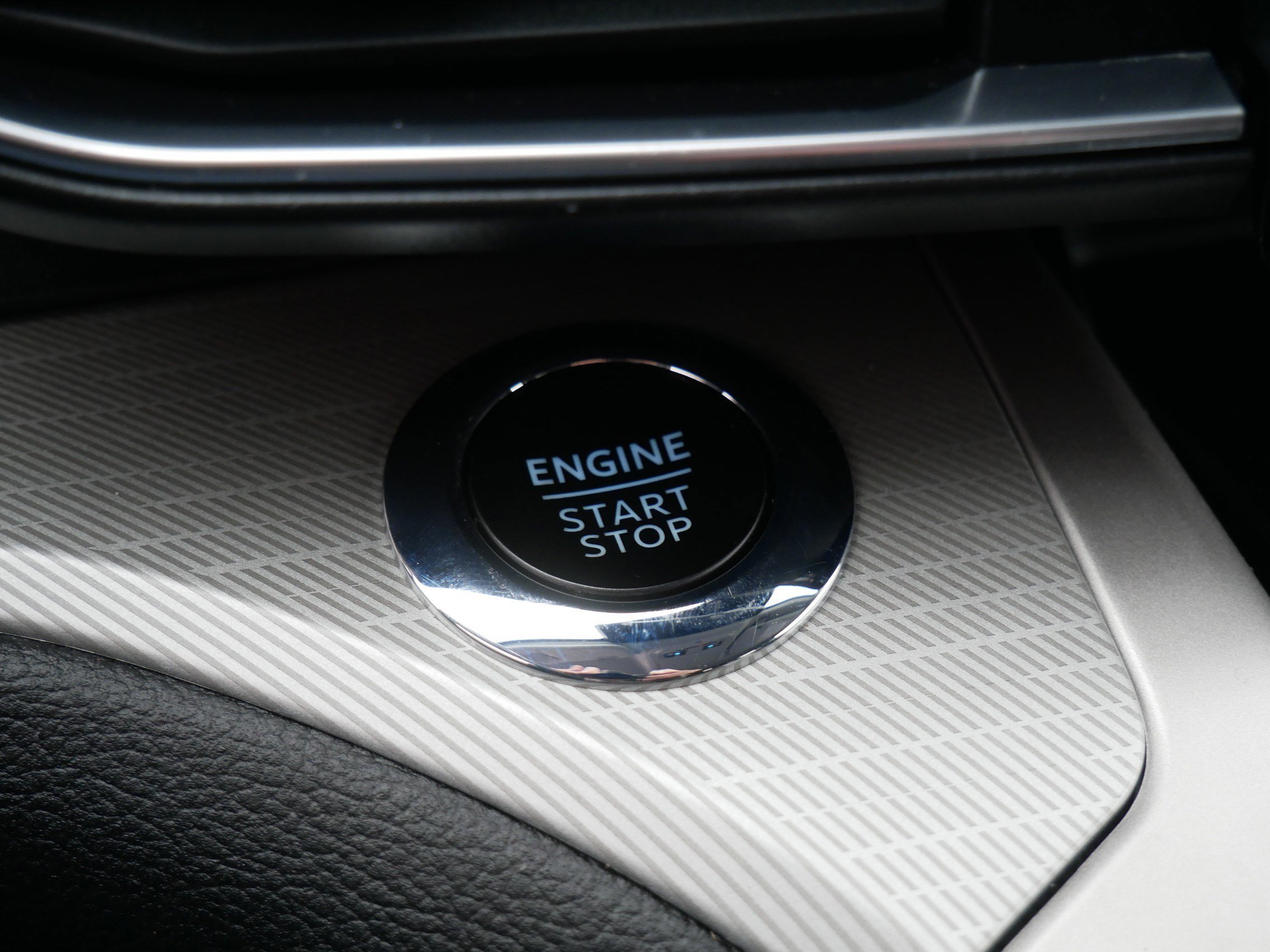 Certified 2023 Ford Explorer XLT w/ Equipment Group 202A image 40