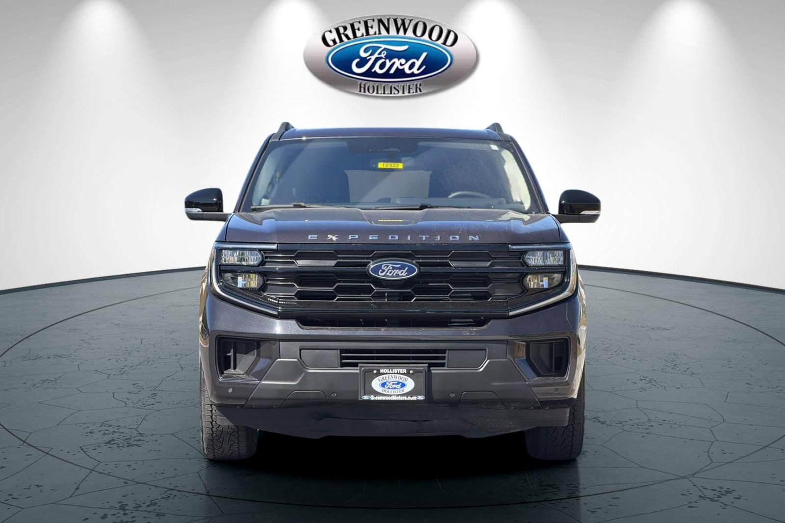 Certified 2025 Ford Expedition Active AWD/4WD image 9