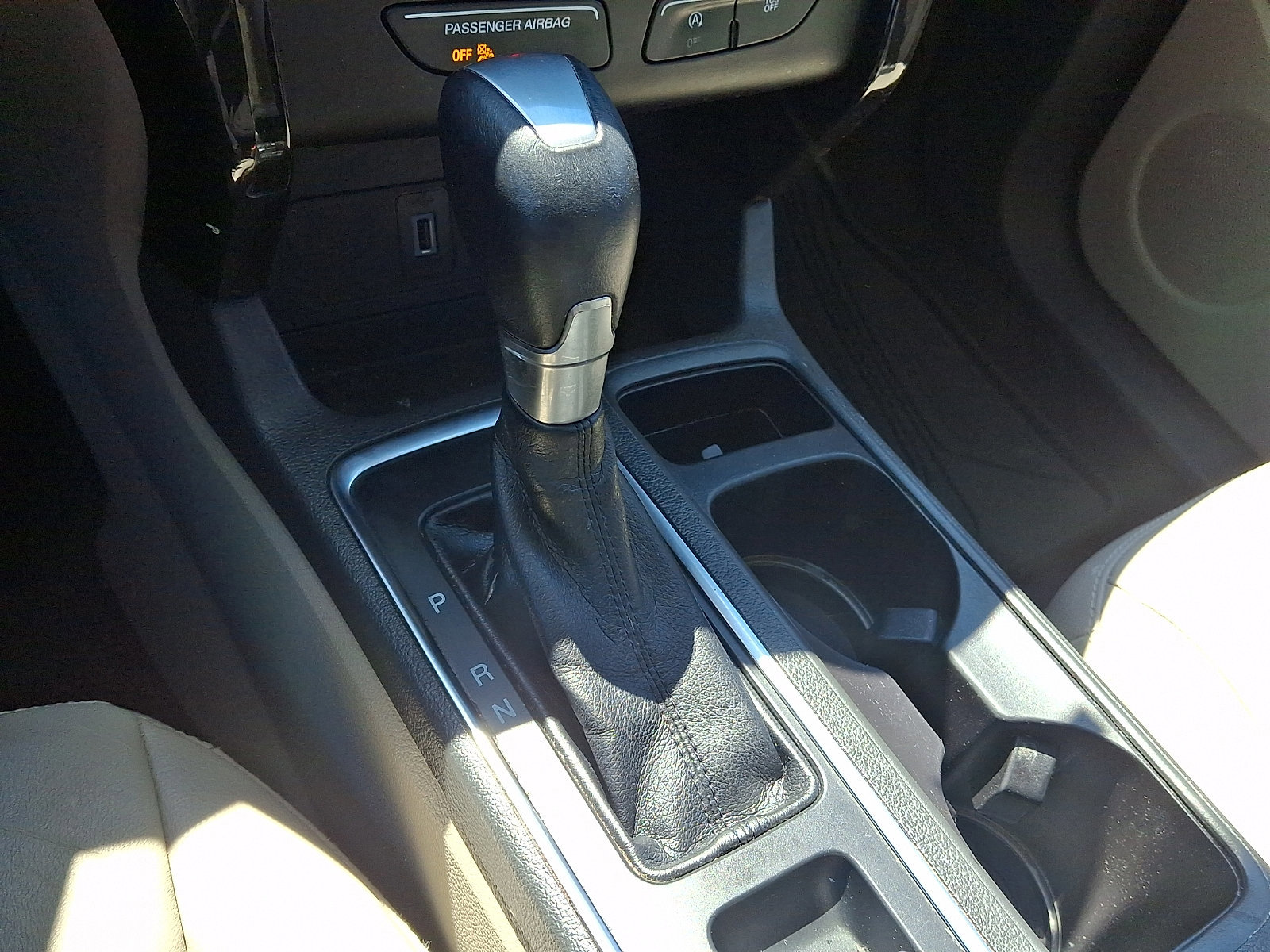 Certified 2017 Ford Escape Titanium image 21