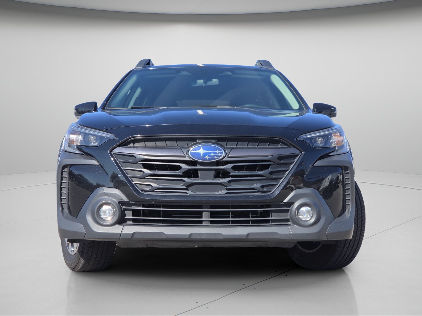 Used 2024 Subaru Outback Premium AWD/4WD image 3
