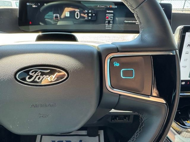 Certified 2025 Ford Expedition Platinum w/ Stealth Appearance Package image 31