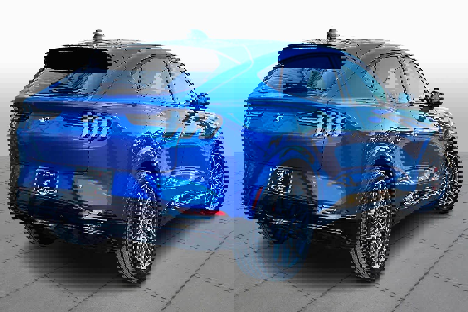 Certified 2025 Ford Mustang Mach-E GT image 12