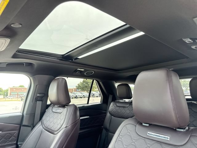 Certified 2025 Ford Explorer Platinum w/ Ultimate Package AWD/4WD image 22