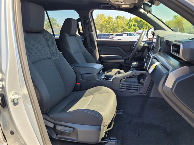 Used 2025 Toyota 4Runner SR5 image 16