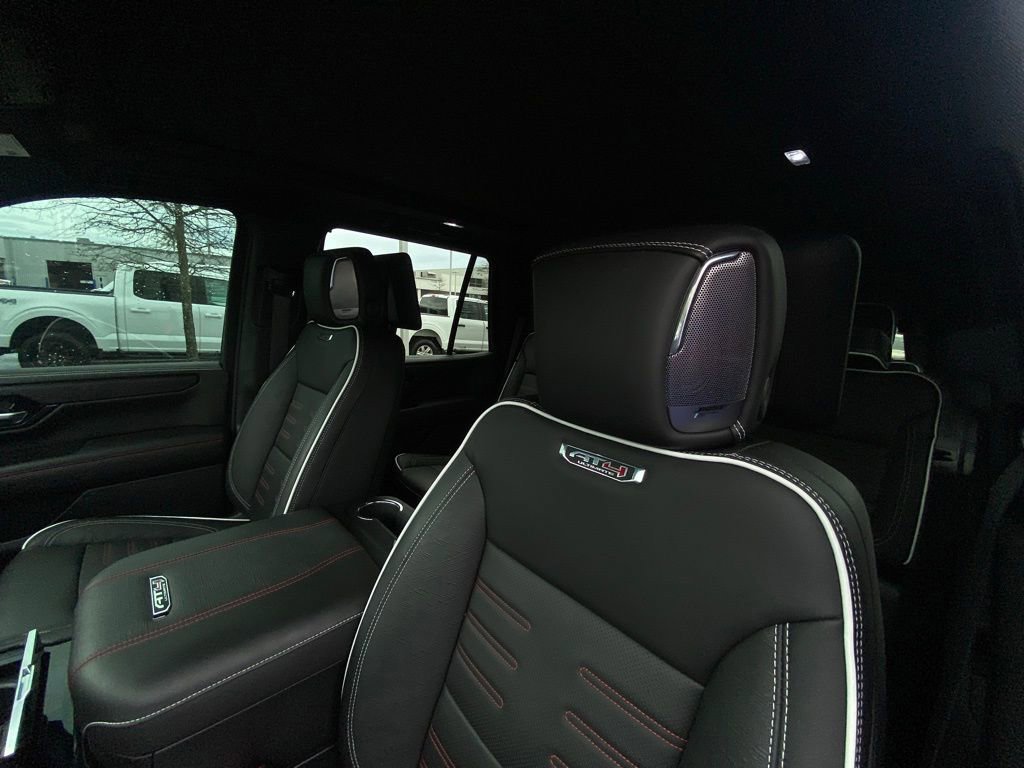 Used 2025 GMC Yukon AT4 Ultimate image 21