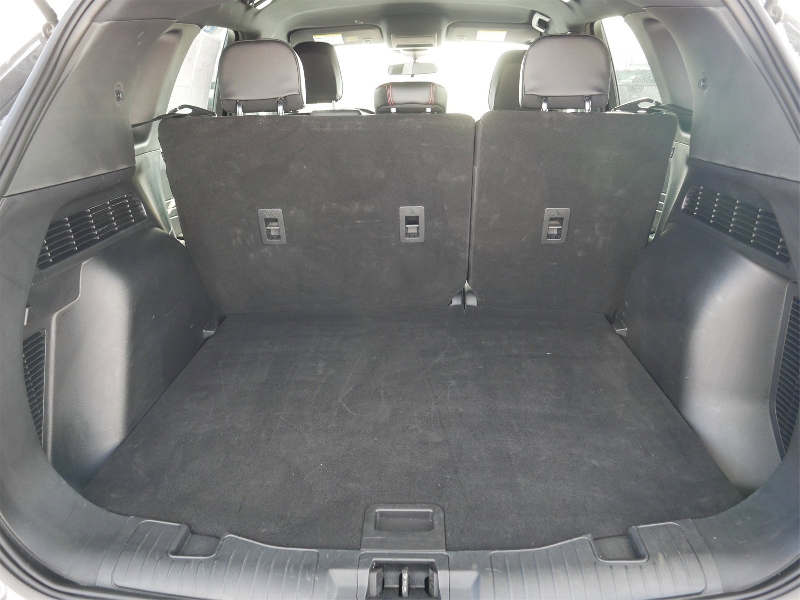 Certified 2025 Ford Escape ST-Line image 11