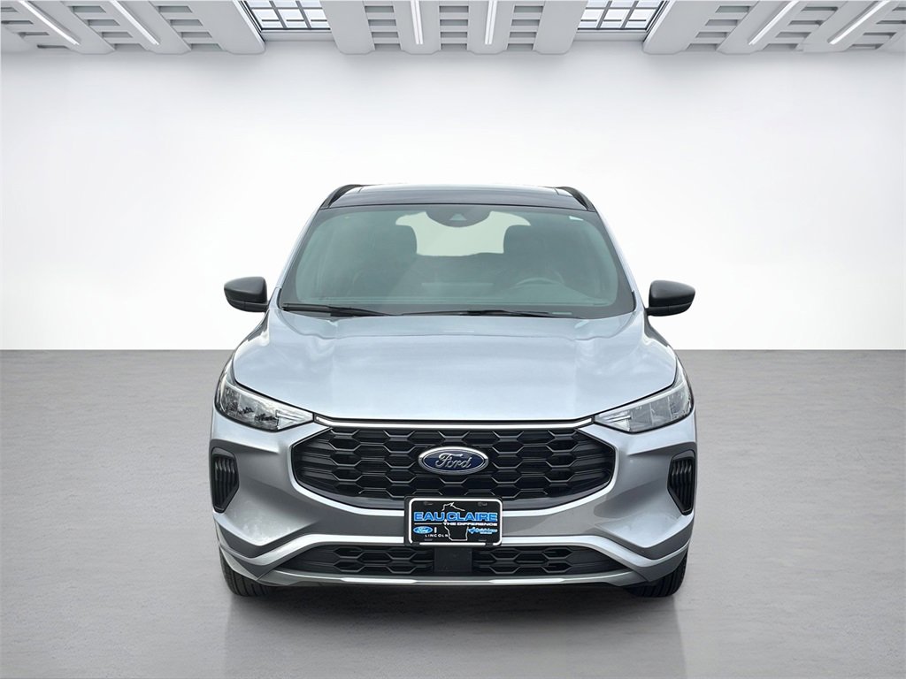 Certified 2024 Ford Escape ST-Line w/ Tech Pack #1 image 8