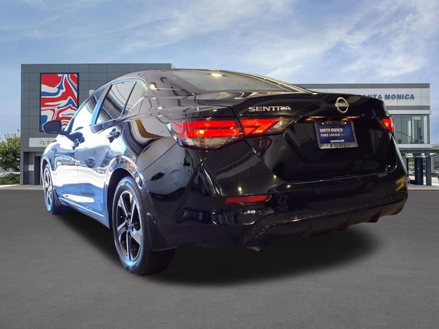 Used 2024 Nissan Sentra SV image 3